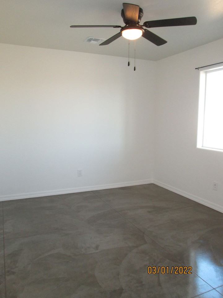 9th Street Duplexes - Photo 5 of 10