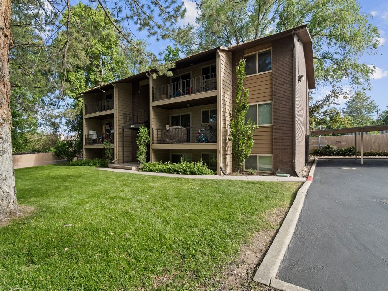 Beautiful Holladay Location! - Photo 3 of 9