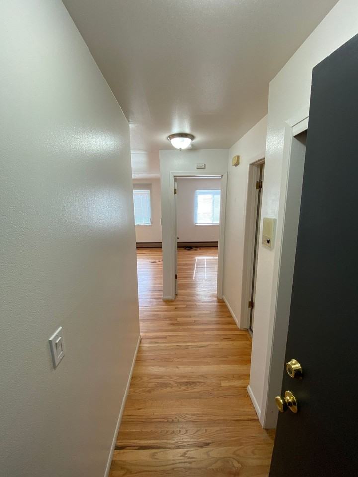 2400 Northwestern Ave - Photo 5 of 12