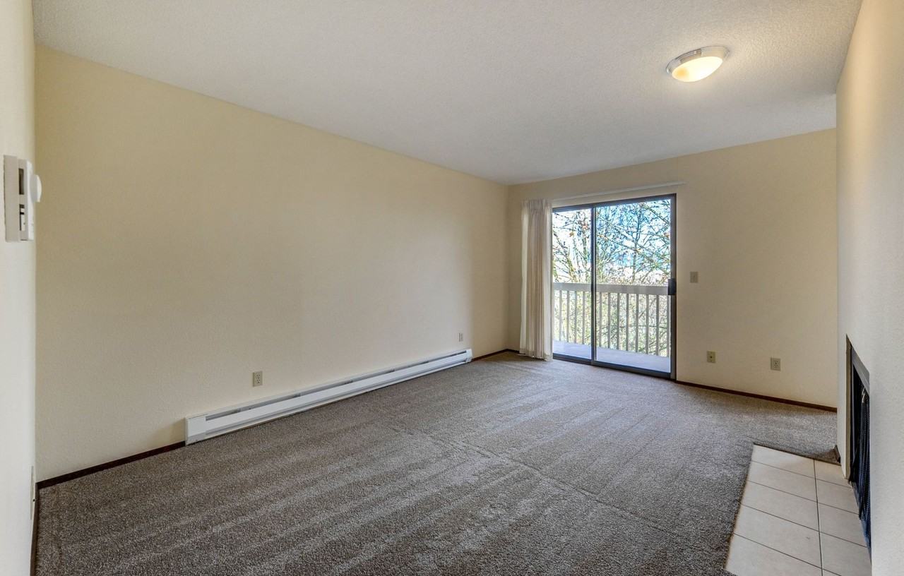 15130 65th Avenue South - Photo 2 of 26