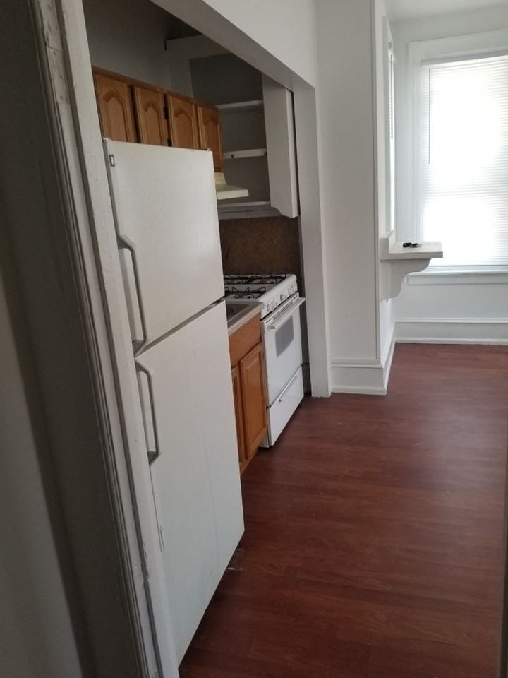 1673 Harrison Street - Photo 2 of 5
