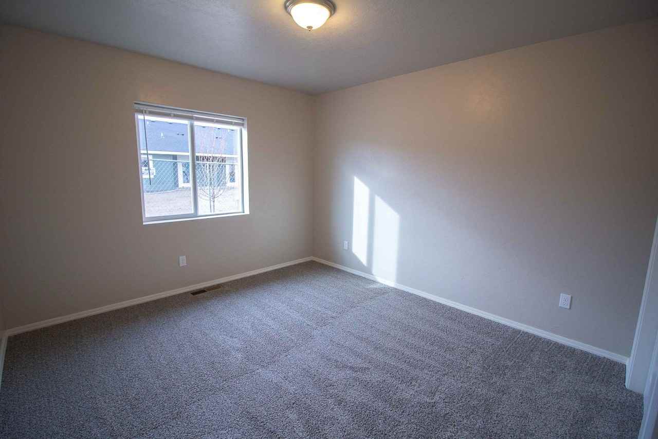 Teddy Place at Greenhurst 55+ Apartments - Photo 3 of 15