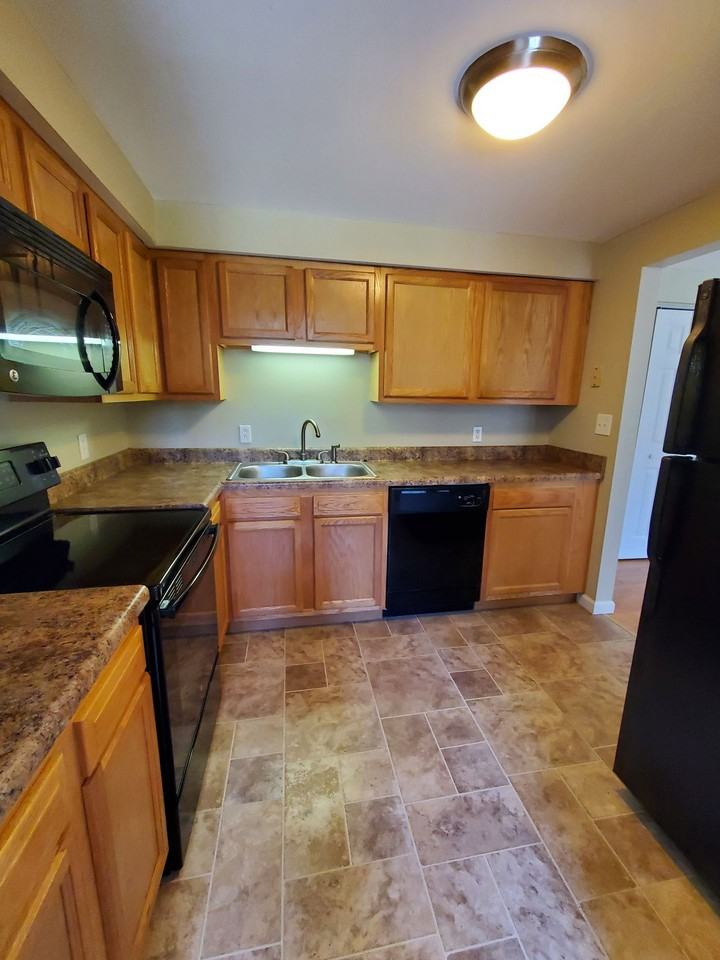 Apple Ridge Apartment Homes - Photo 4 of 6