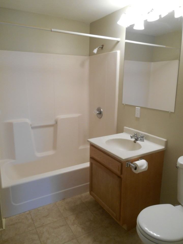 Apple Ridge Apartment Homes - Photo 5 of 6
