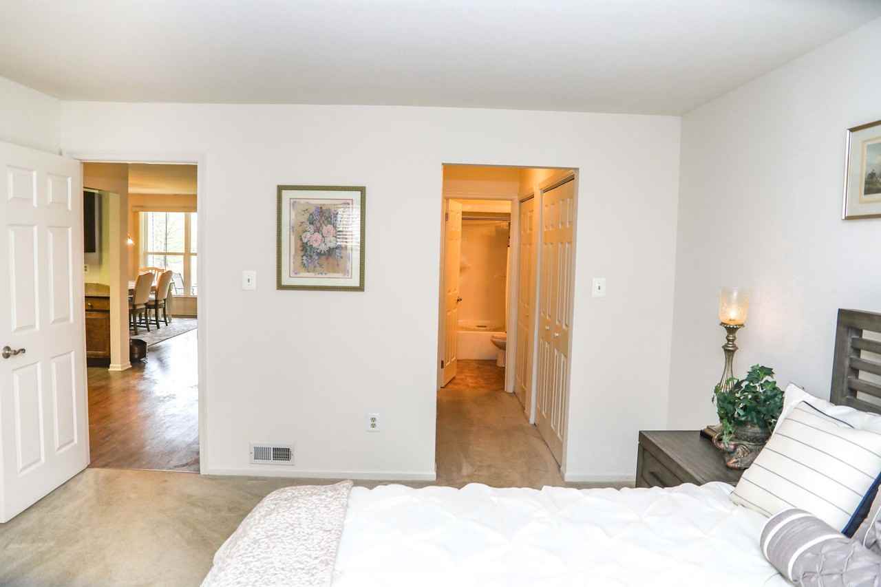 SAGEMORE APARTMENTS - Photo 5 of 16