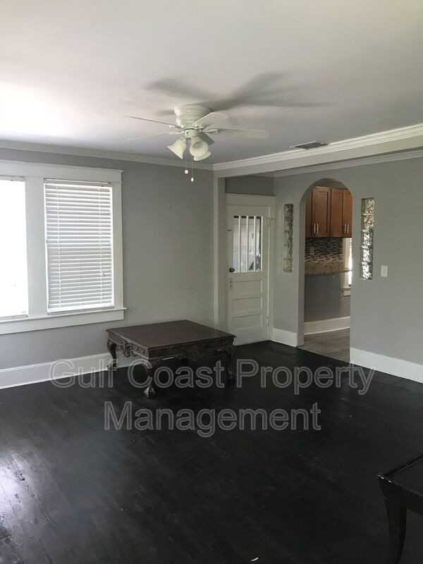 1952 Morrill St #B - Photo 3 of 13