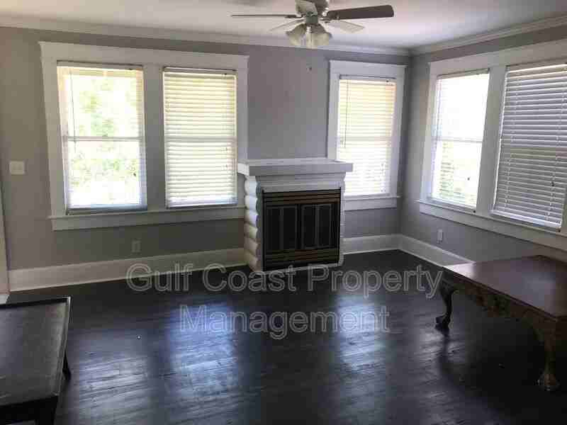 1952 Morrill St #B - Photo 4 of 13