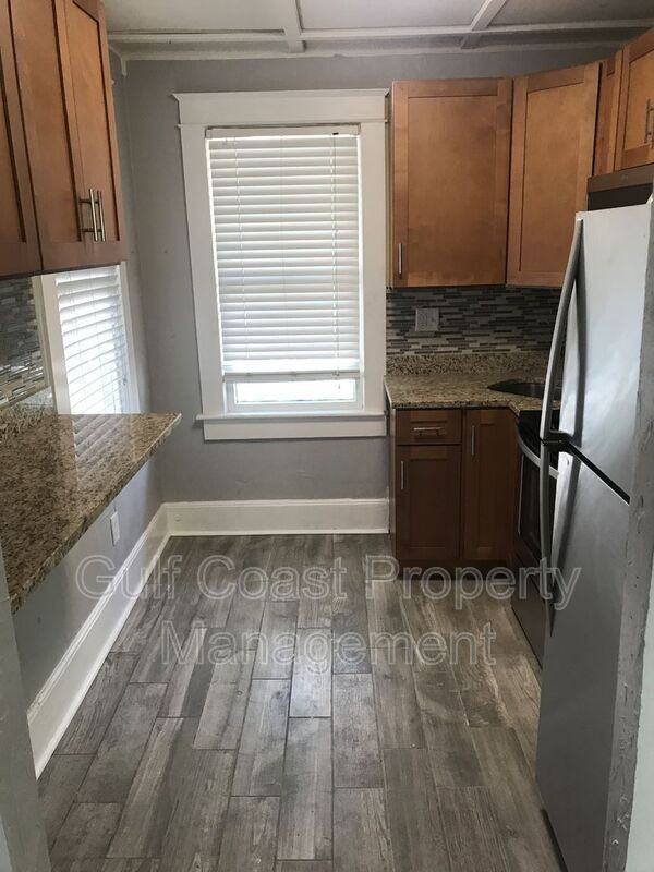 1952 Morrill St #B - Photo 5 of 13