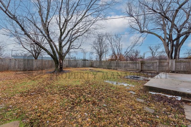 2922 S Euclid Ave - Photo 4 of 21
