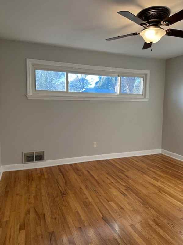 1212 Deerwood St - Photo 4 of 18