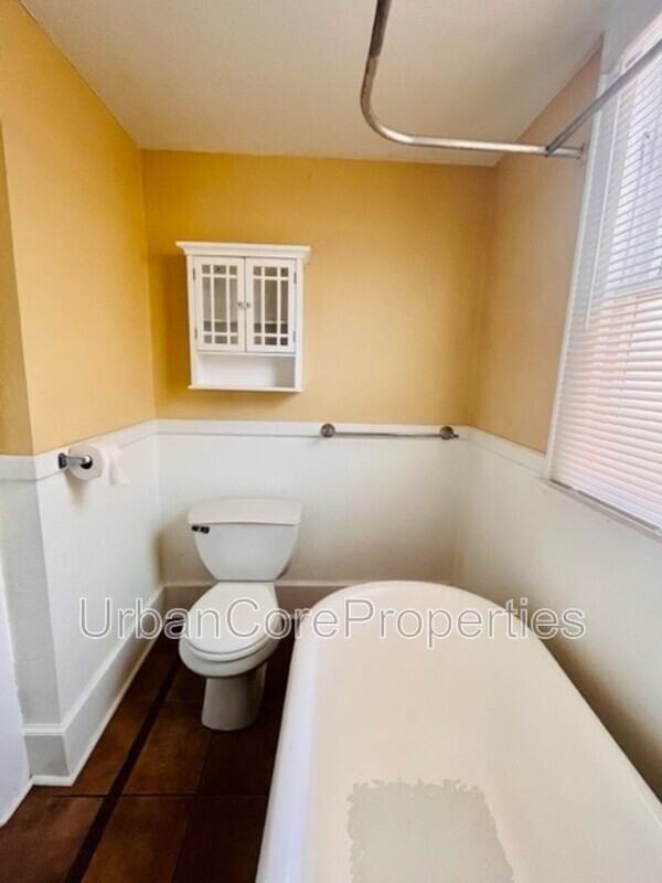 315 7th Ave N #7 - Photo 5 of 14