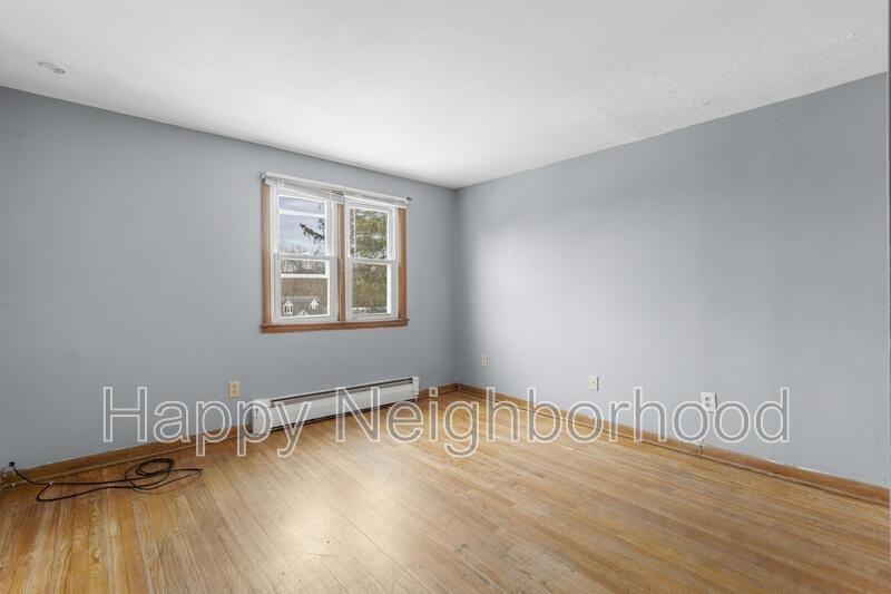 16 Atkins Street Ext - Photo 4 of 25