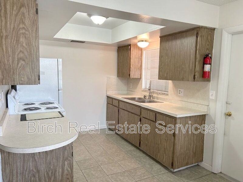 1125 Belleair Rd #2 - Photo 3 of 10