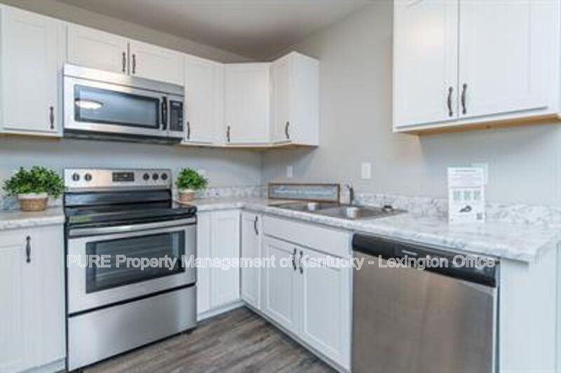 3054 Ransom Way - Photo 2 of 29