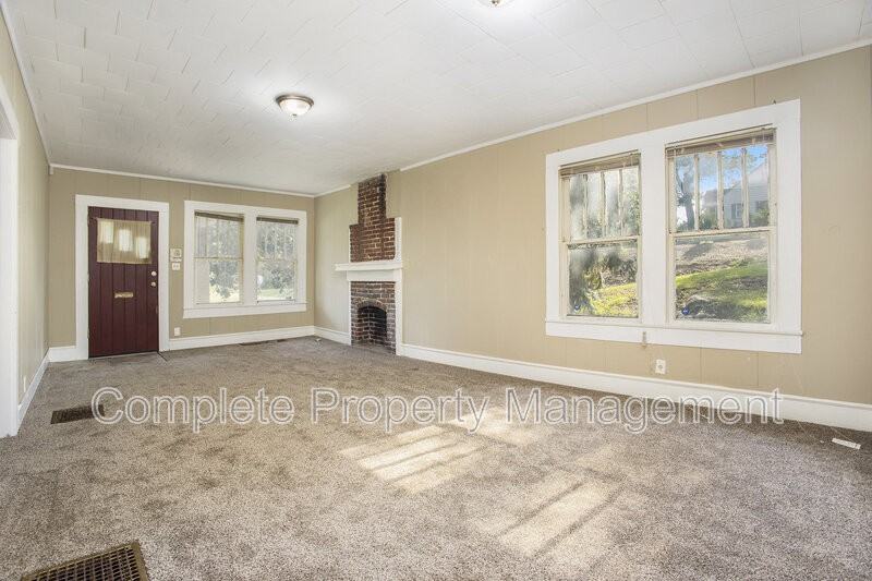 2000 36th Ave N - Photo 2 of 20