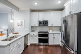 511 Queens - Photo 1 of 1