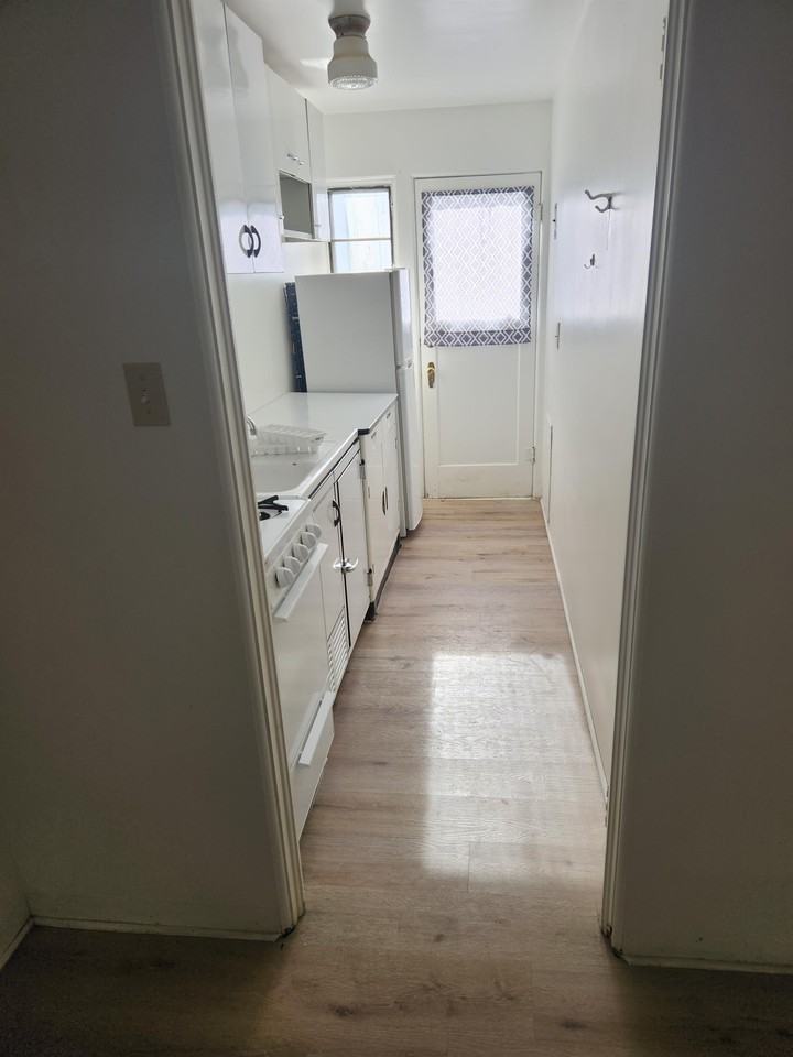 2806 Main St #1 - Photo 2 of 3