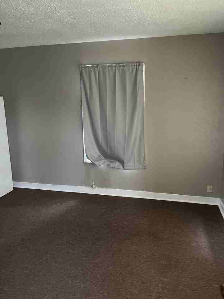 803 Southside Dr #A - Photo 6 of 8