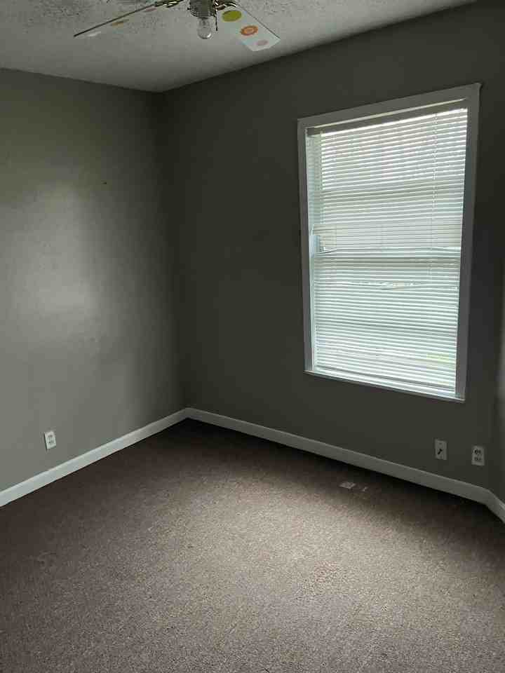 803 Southside Dr #A - Photo 7 of 8