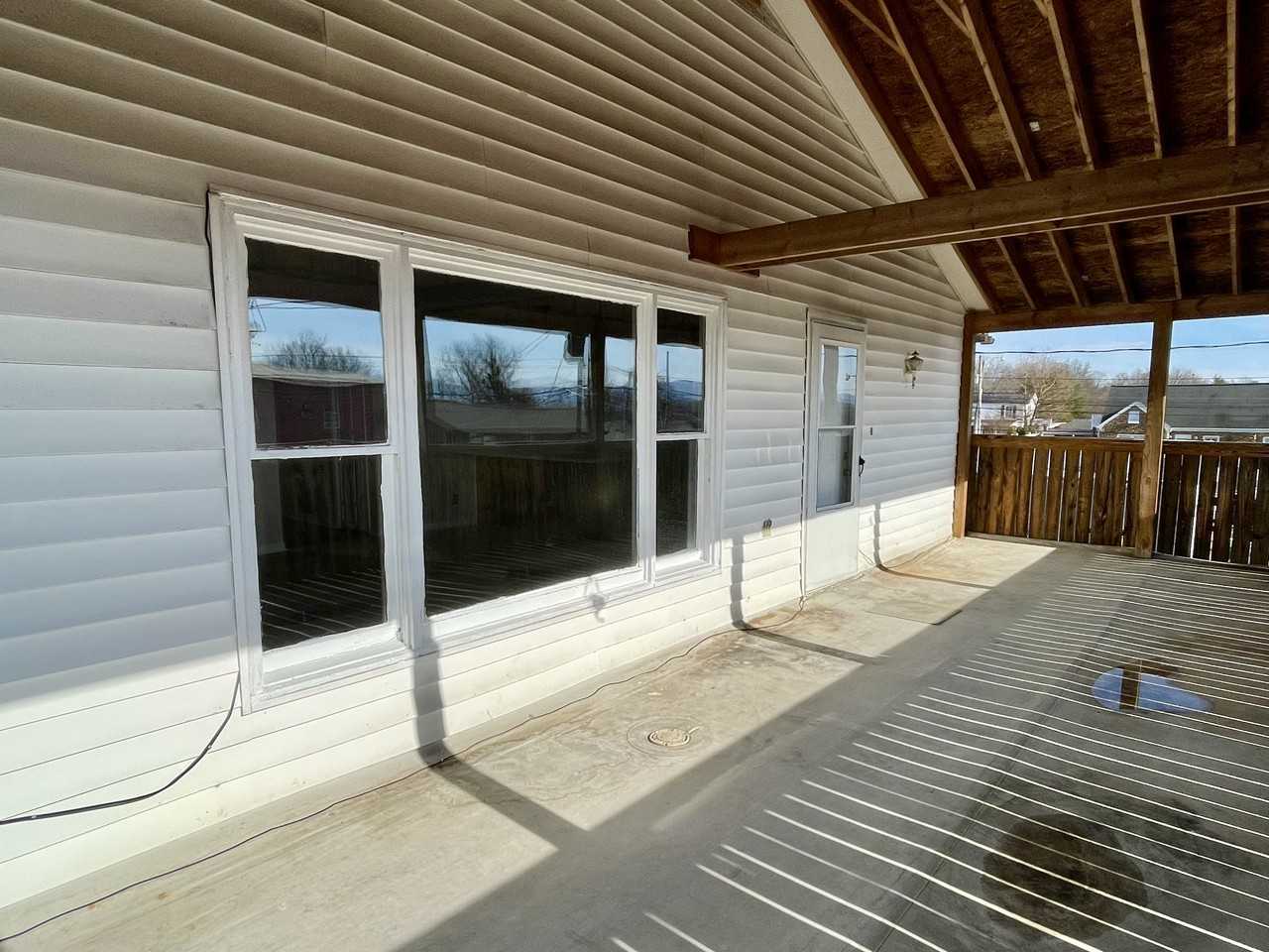 311 Lark St #B - Photo 2 of 19