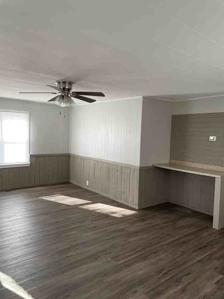 103 C St #1 - Photo 2 of 7