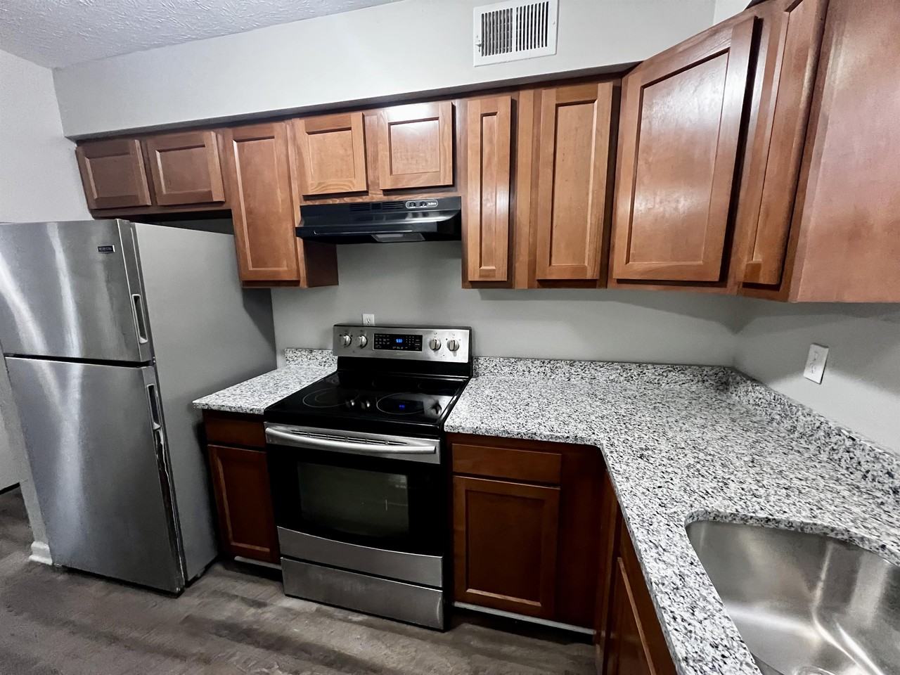 11409 Deham Dr #1 - Photo 4 of 26