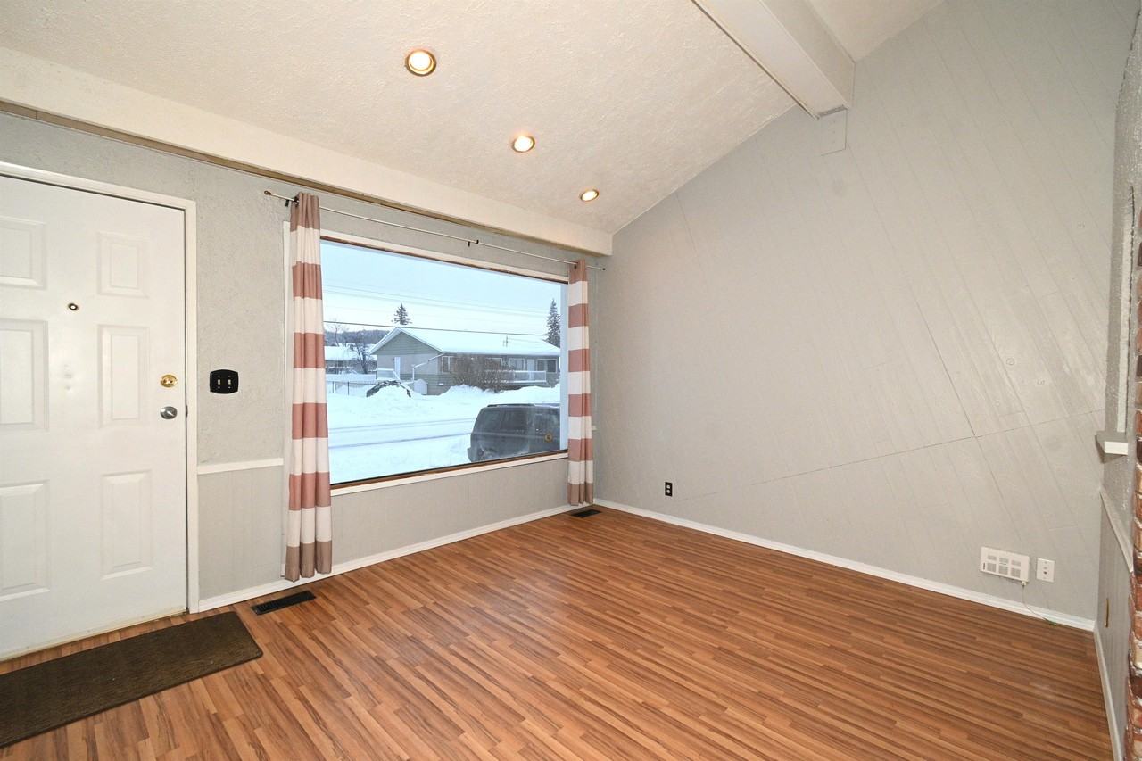 2137 Spruce St #1 - Photo 3 of 18