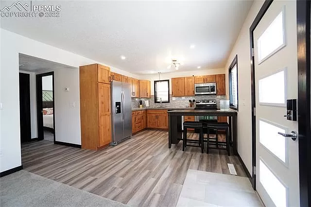 511 Hilltop Dr #101 - Photo 3 of 34
