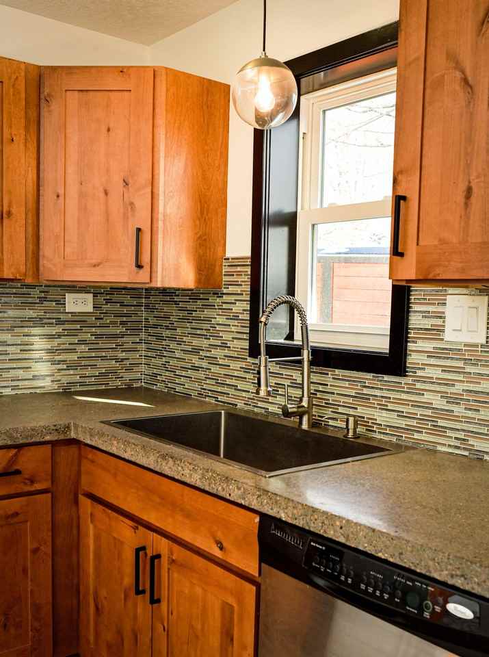 511 Hilltop Dr #101 - Photo 4 of 34