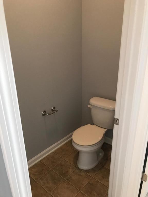 820 Hayes Point Cir - Photo 3 of 16