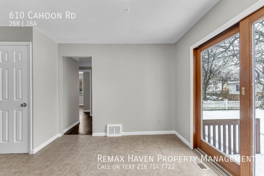 610 Cahoon Rd - Photo 3 of 24