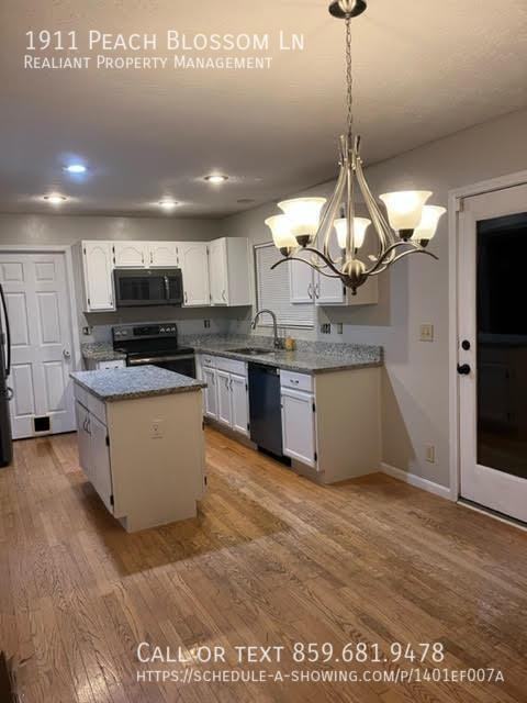 1911 Peach Blossom Ln - Photo 3 of 27