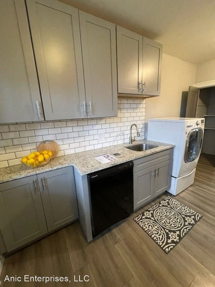1003 Art Hill Pl. - Photo 2 of 14
