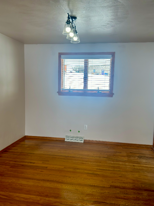 1387 Jeffrey Dr - Photo 3 of 15