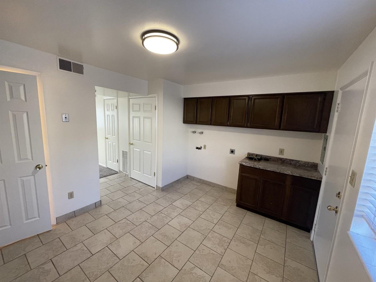 1129 E 960 S #25 - Photo 7 of 24