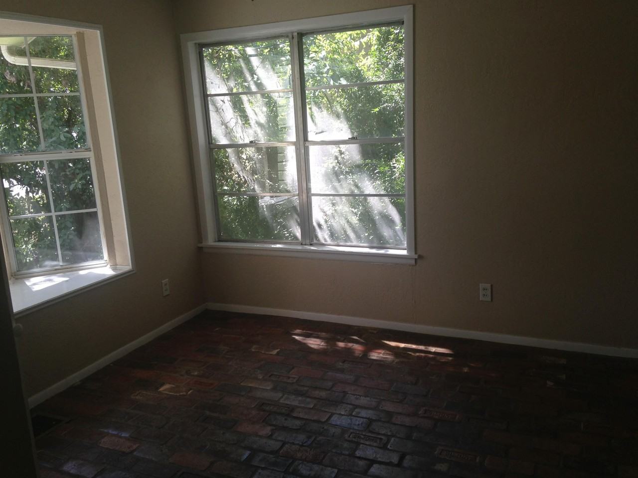 1104 N Lbj Dr #1 - Photo 3 of 16