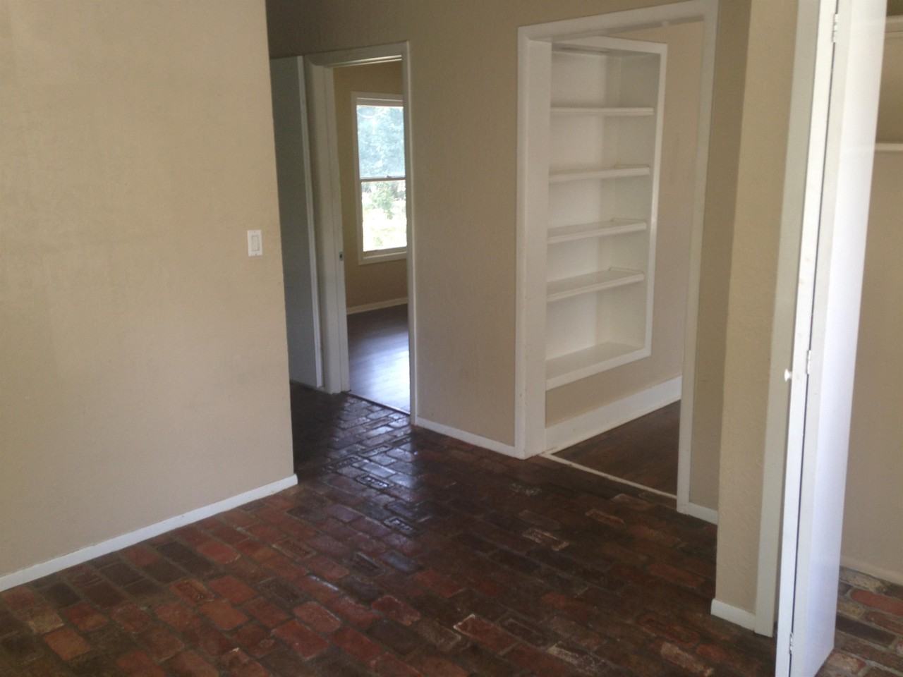 1104 N Lbj Dr #1 - Photo 4 of 16