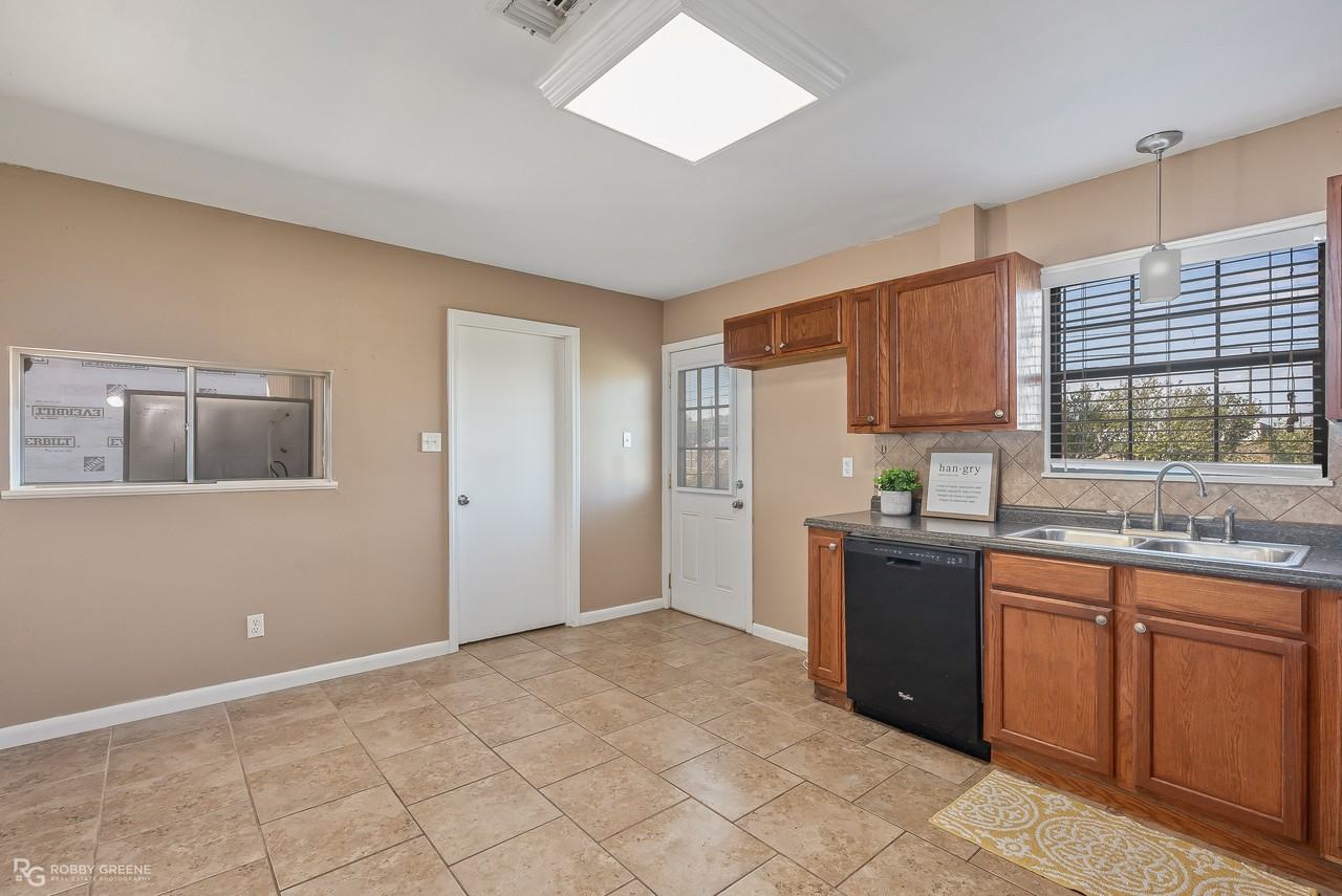 3427 Horseshoe Trl #1 - Photo 4 of 12