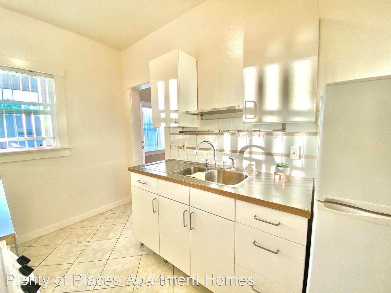 616 Orange Ave. - Photo 2 of 7