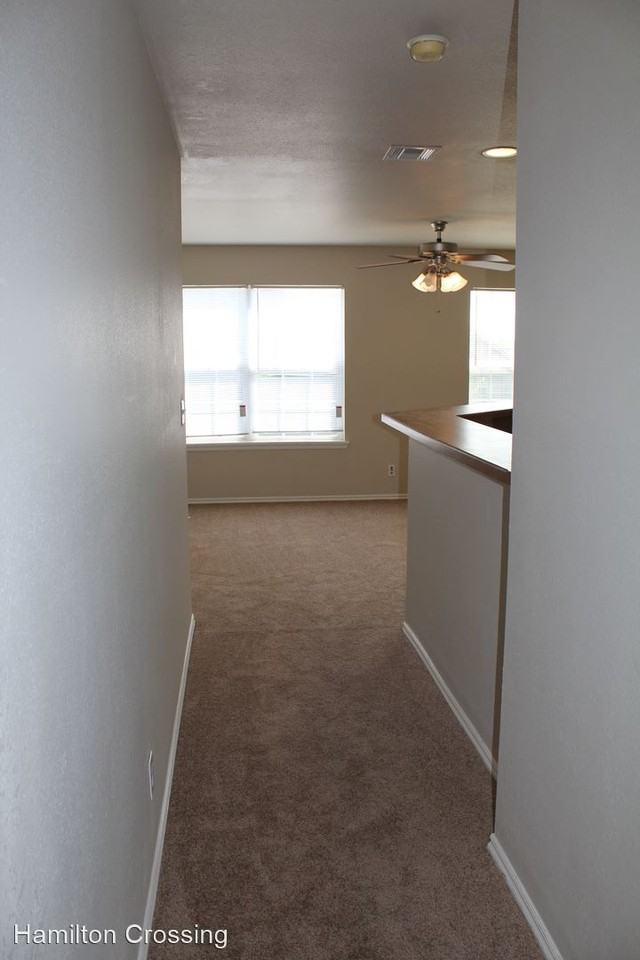 917/919 Clearwater Circle - Photo 2 of 11