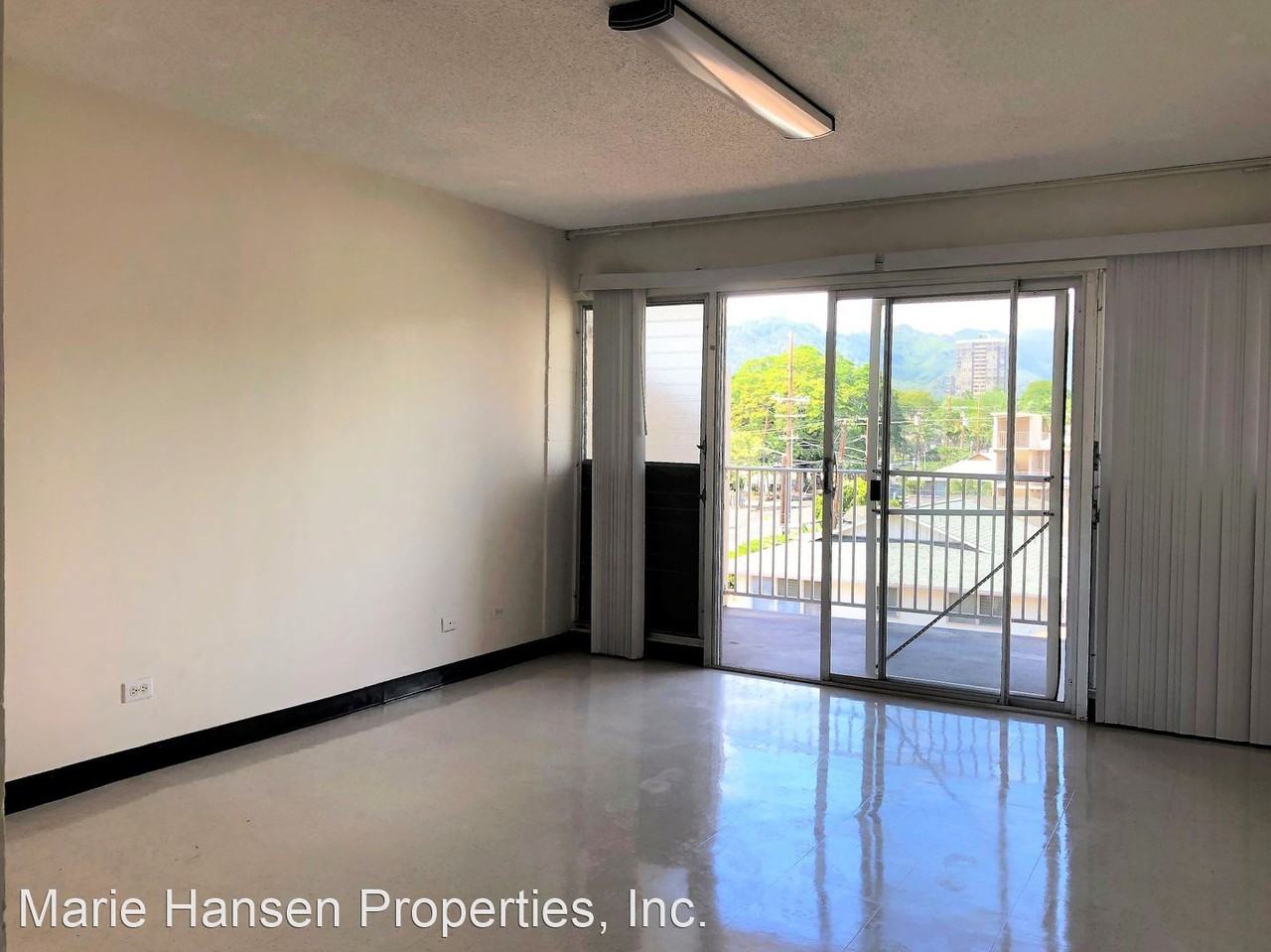 Hialoa Gardens 1641 Nuuanu Ave Apartments in Liliha Kapalama, Urban