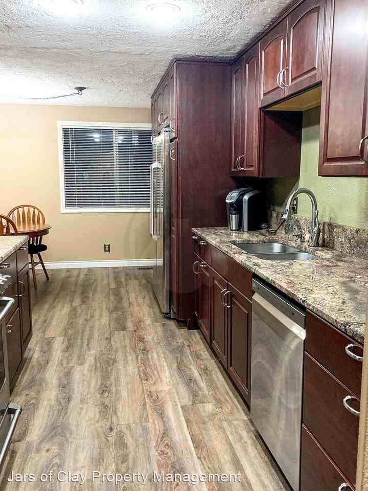 280 Kimeron St Se, Salem, OR 97306 3 Bedroom House for 2,200/month