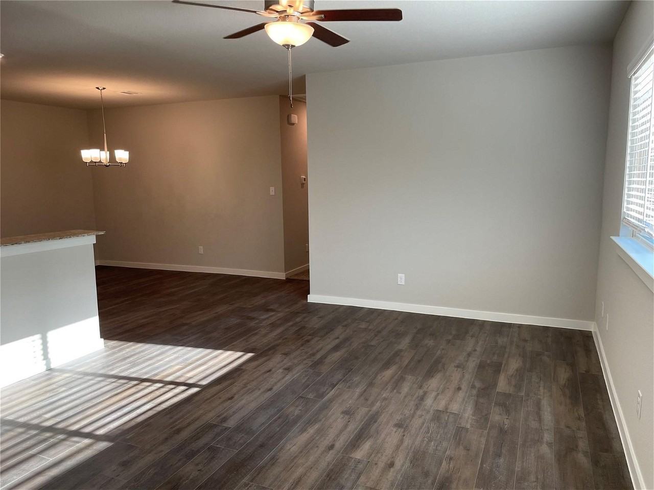 9772 Grosbeak Ln - Photo 3 of 8