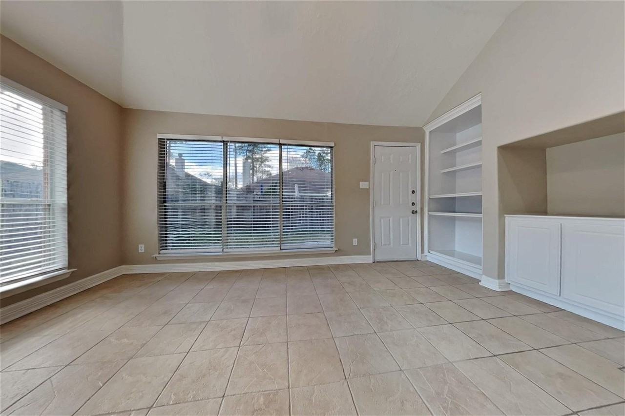 11 Nila Grove Ct - Photo 3 of 8