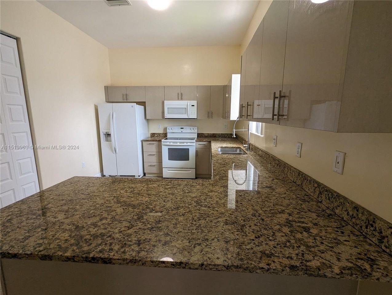 10214 Sw 175th St #A - Photo 2 of 8