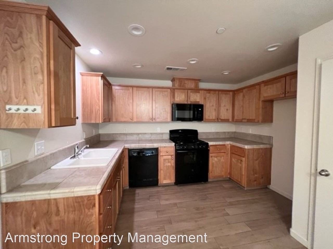 Bright Street - Photo 3 of 4