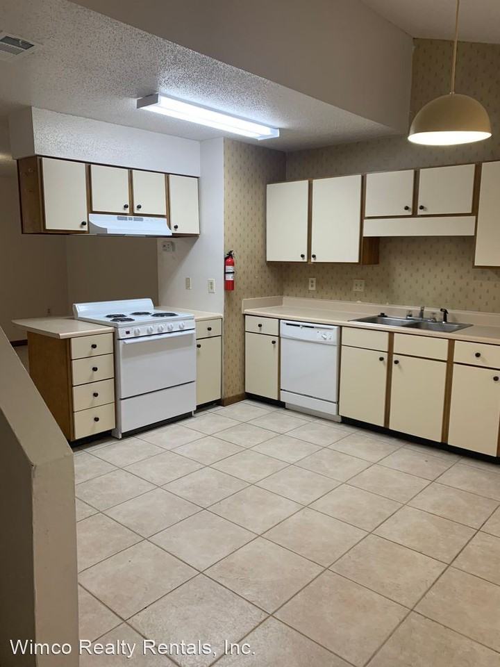 122 Alder Ave Se - Photo 2 of 10