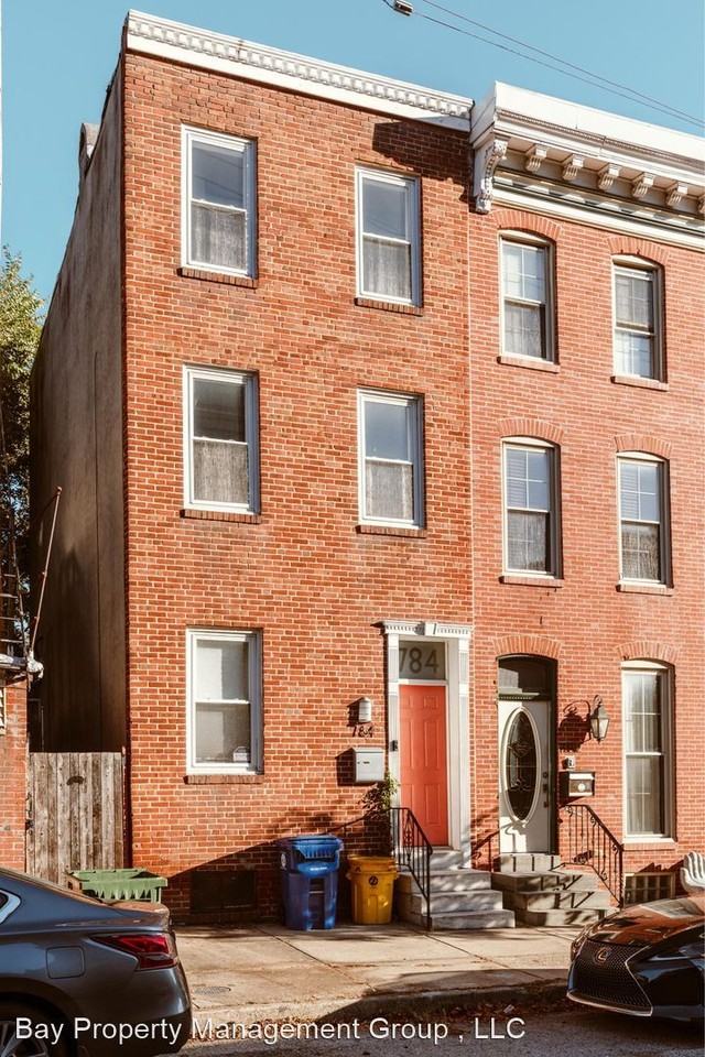 784 W Hamburg St - Photo 2 of 50