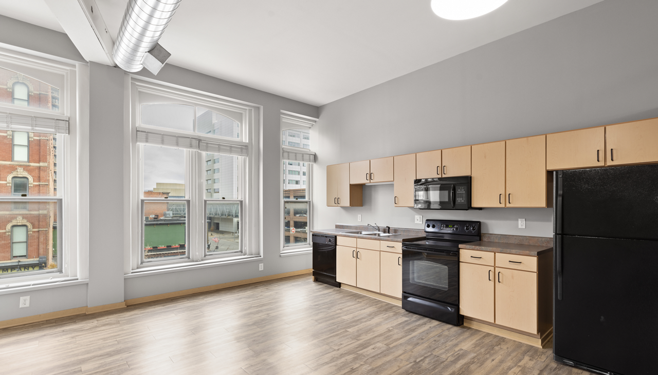 Court Ave Lofts - Photo 5 of 50