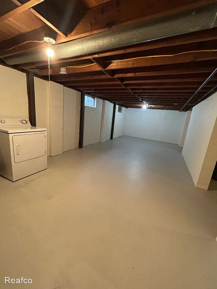 1577 E Weber Rd - Photo 2 of 9